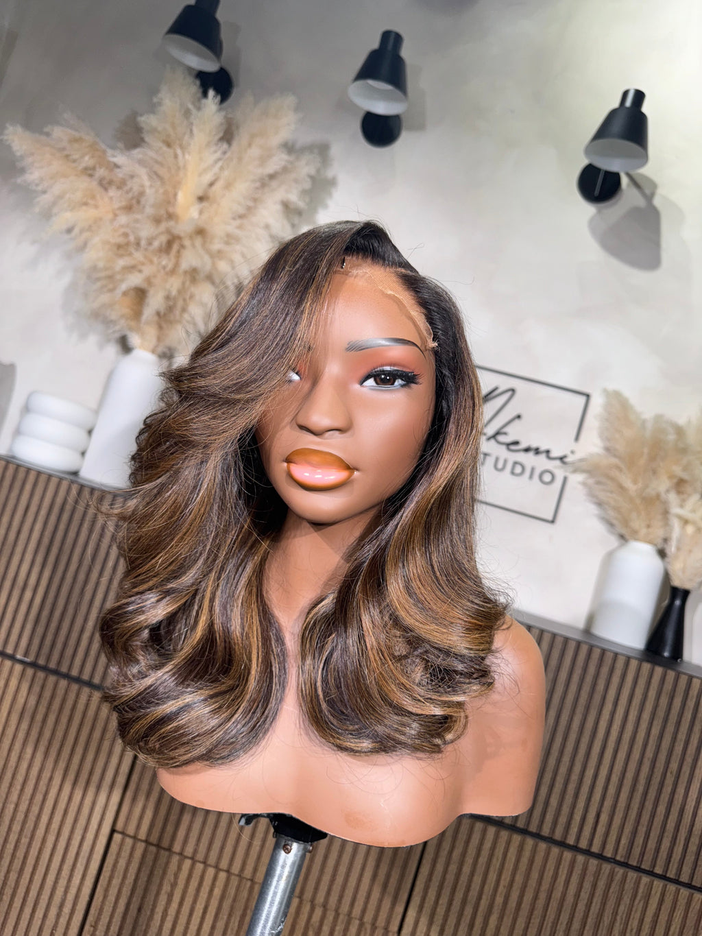 SOLÈNE | 5X5 CLOSURE | 14"-20" CARAMEL BROWN BODY WAVE