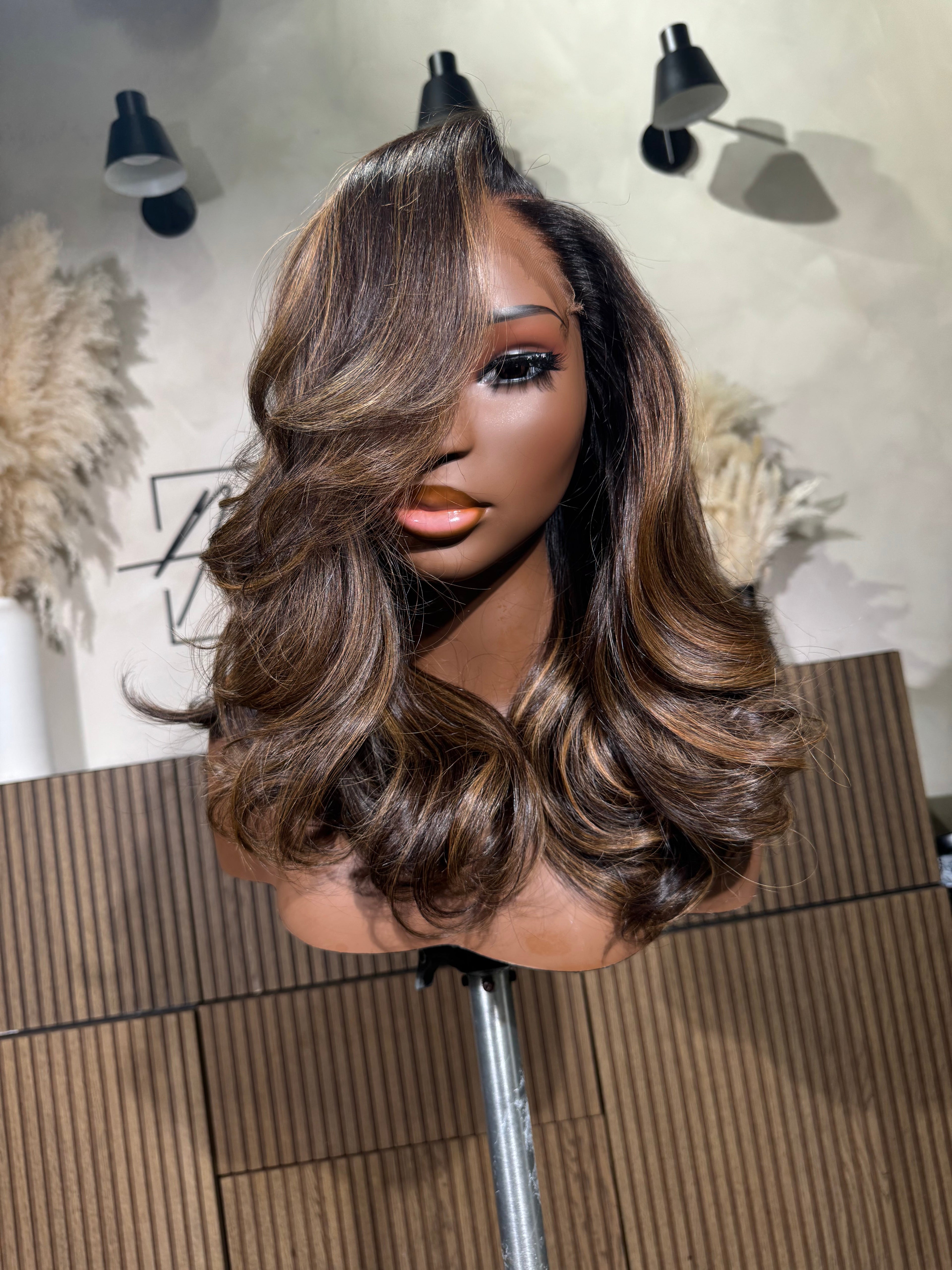 SOLÈNE | 5X5 CLOSURE | 14"-20" CARAMEL BROWN BODY WAVE