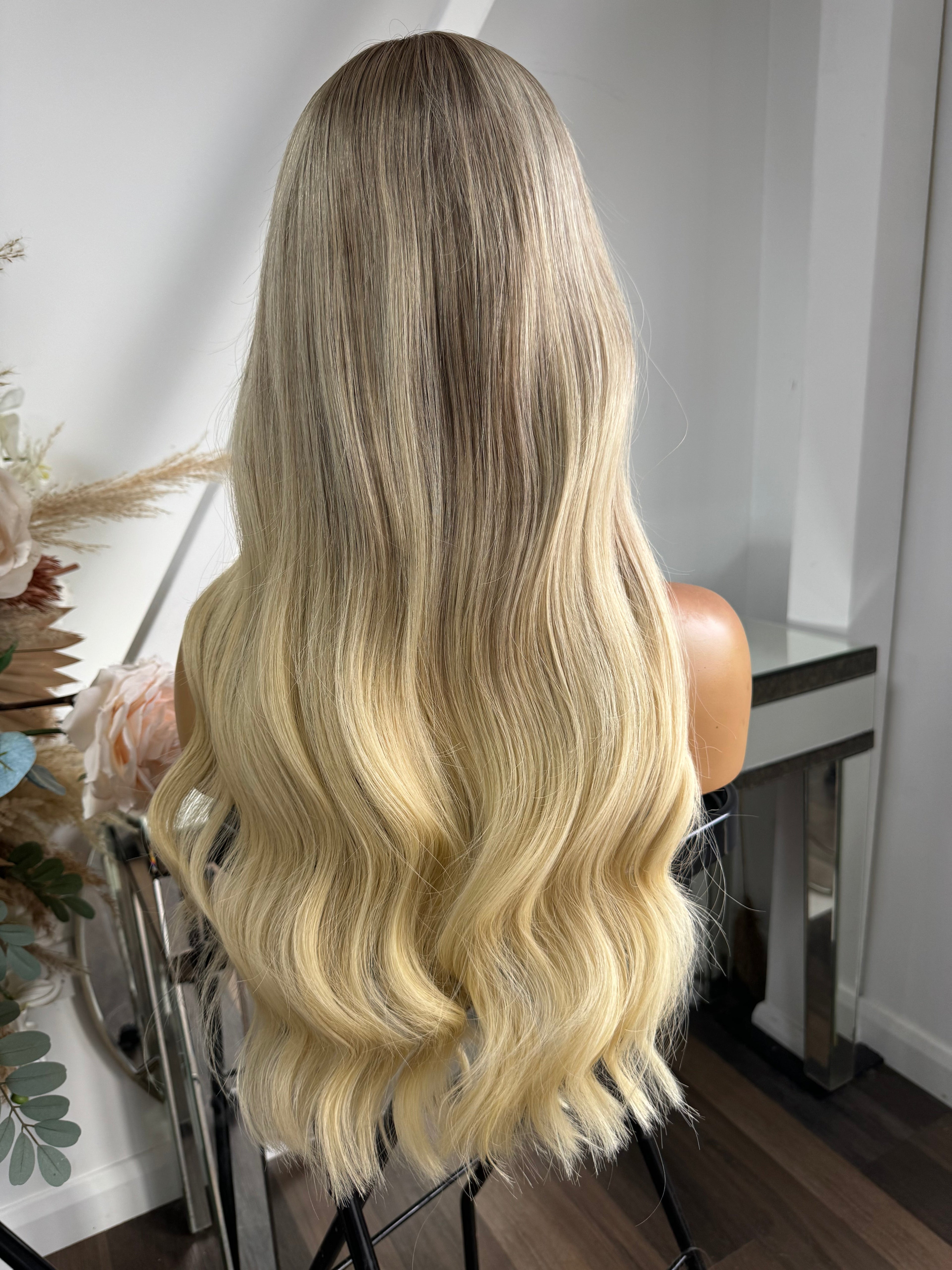 VALENTINA | 13X6 HD LACE | 30" ASH BLONDE BALAYAGE