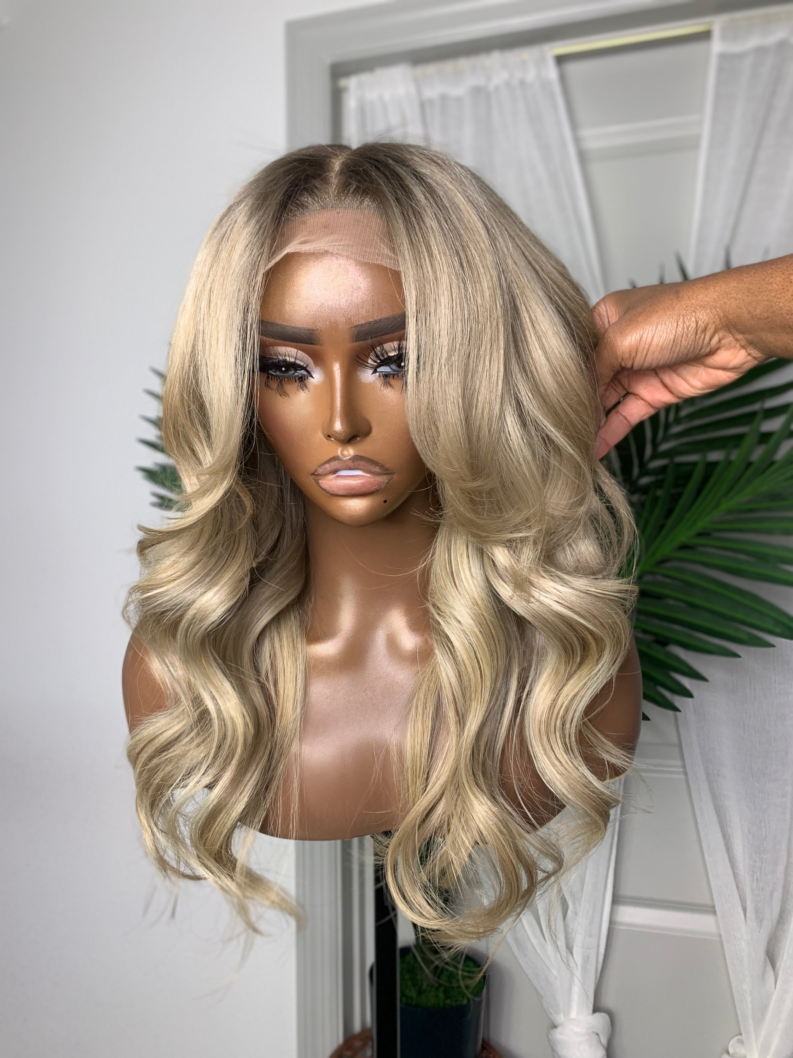 STELLA | HD LACE | 16"-28" ASH BLONDE BODY WAVE CURTAIN BANGS