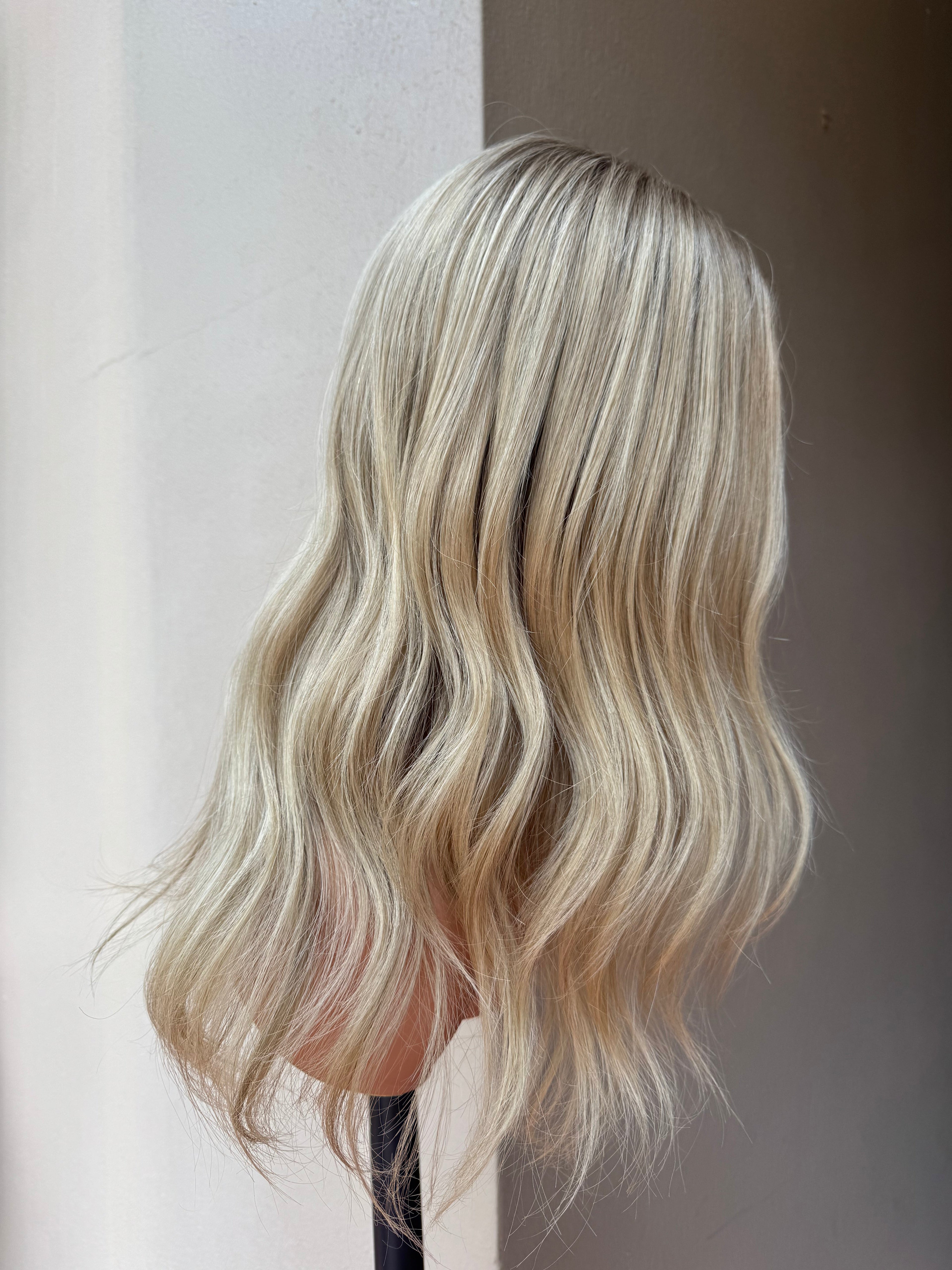 HARPER | HD LACE | 18"-24" LIVED-IN BLONDE WAVY